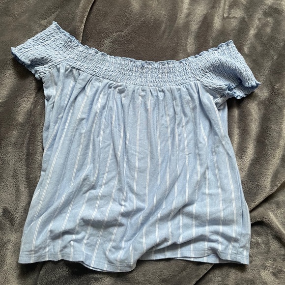 Off shoulder flowy top - Picture 1 of 1